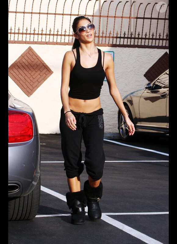 Nicole Scherzinger sort de sa salle de gym, le samedi 13 mars, à Los Angeles.