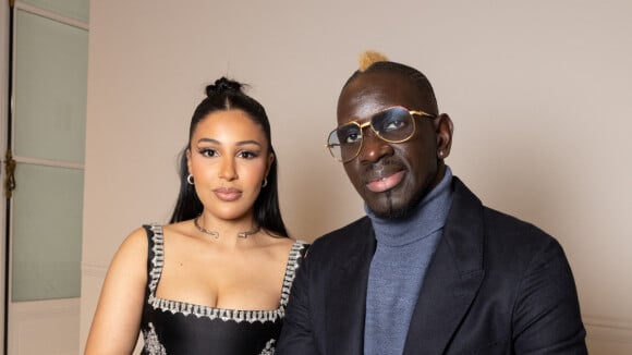 PHOTOS Fashion Week : Mamadou Sakho et sa femme Majda en robe extravagante, Lilou Fogli et Flora Coquerel sublimes