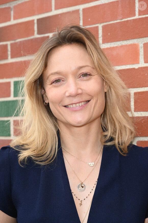 Caroline Vigneaux lors de la première édition du Festival du Film de Demain au Ciné Lumière à Vierzon, France, le 4 juin 2022. © Coadic Guirec/Bestimage 