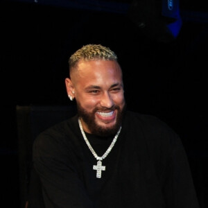Des photos qui ont beaucoup fait réagir, les internautes étant stupéfaits de son état de forme

Exclusif - Neymar à la fête d'anniversaire de Romario, à RIo de Janeiro, au Brésil.