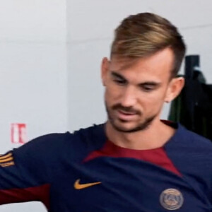 Les adieux de Neymar, qui vient de signer en Arabie saoudite au club de Al-Hilal, à ses anciens coéquipiers ( dont Kylian Mbappé) au campus du PSG à Poissy le 17 août 2023. © PSG Twitter via Bestimage