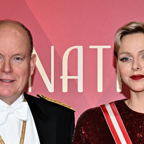 Le prince Albert II de Monaco était accompagné de sa femme la princesse Charlene pour assister à la traditionnelle soirée de la Fête Nationale Monégasque au Grimaldi Forum à Monaco, le 19 novembre 2019.© Bruno Bebert-Dominique Jacovides / Bestimage