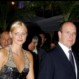 Ils se sont rencontrés au début des années 2000
Le prince Albert de Monaco et Charlene en 2007