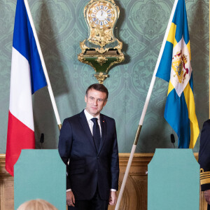 Le roi et la reine de Suède accueillent le président Emmanuel Macron et sa femme la Première Dame au palais royal de Stockholm, Suède, le 30 janvier 2024. Le président français et sa femme la Première dame sont en visite de deux jours en Suède. © Dana Press/Bestimage 