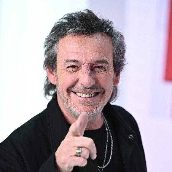 Jean-Luc Reichmann a fait savoir qu'un ami à lui trouvait qu'il ressemblait à Jean-Pierre Darroussin jeune
Exclusif - Jean-Luc Reichmann - Enregistrement de l'émission Vivement Dimanche présentée par M.Drucker au Pavillon Gabriel à Paris le 9 janvier 2024. Diffusion sur France 3 le 14/01/2024. 
