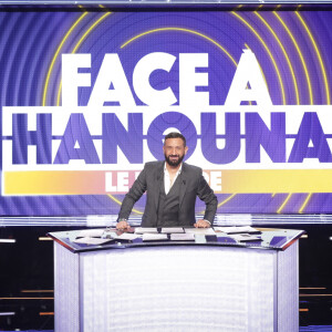 Cyril Hanouna lance sa nouvelle émission "Face à Hanouna" sur C8
Exclusif - Cyril Hanouna sur le plateau de la nouvelle émission de C.Hanouna du week-end "Face à Hanouna" diffusée le 3 février à Paris, France. © Jack Tribeca/Bestimage