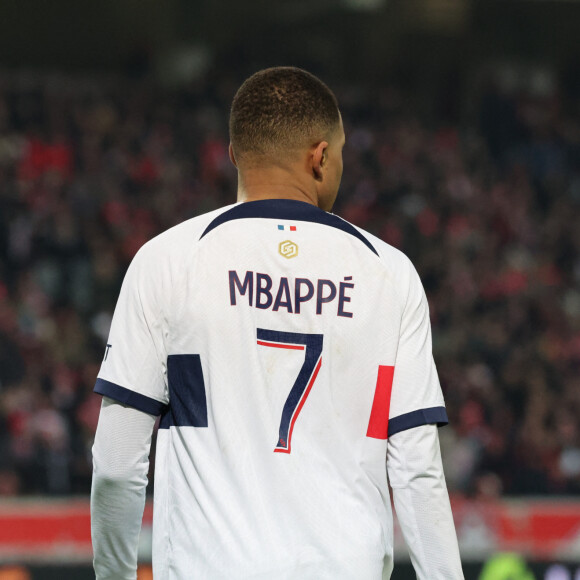 Kylian Mbappé (PSG) lors du match LOSC Lille vs Paris Saint-Germain, Ligue 1, Decathlon Arena stade Pierre Mauroy, le 17 décembre 2023