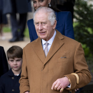 L'annonce choc a été faite par le palais de Buckingham ce lundi 5 février 2024.
Le roi Charles III d'Angleterre - Les membres de la famille royale britannique lors de la messe du matin de Noël en l'église St-Mary Magdalene à Sandringham, le 25 décembre 2023.