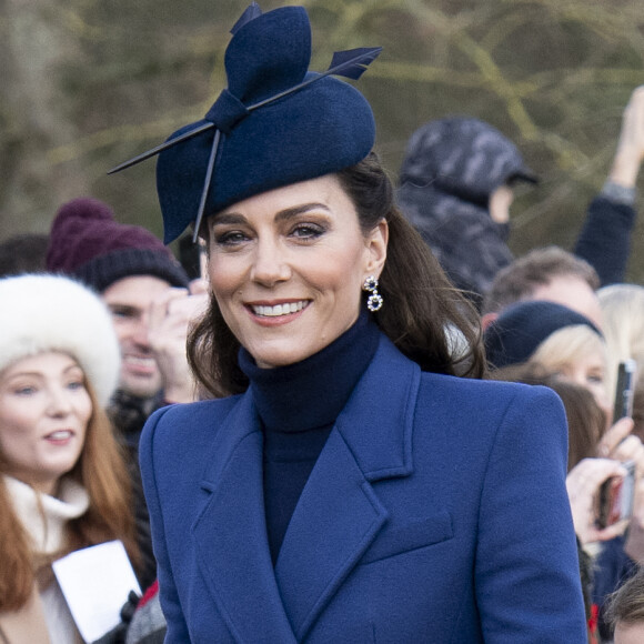 Mais ce dernier serait trop préocuppé par l'état de santé de Kate Middleton.
Catherine (Kate) Middleton, princesse de Galles - Les membres de la famille royale britannique lors de la messe du matin de Noël en l'église St-Mary Magdalene à Sandringham, le 25 décembre 2023.