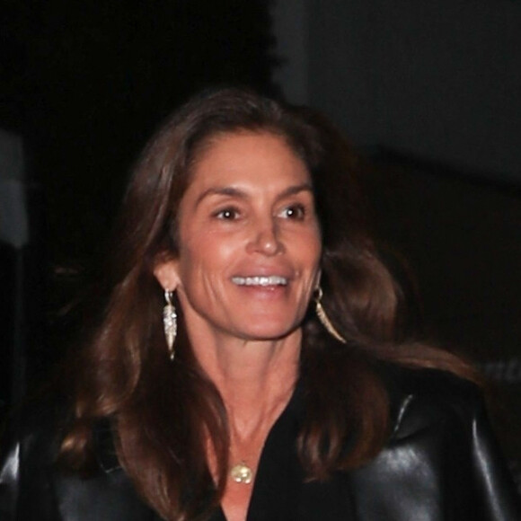 Exclusif - Cindy Crawford et sa fille Kaia Gerber vont dîner au restaurant "Giorgio Baldi" à Santa Monica, le 17 septembre 2022.