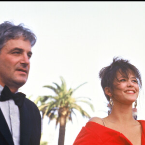 "Tout était arrivé trop vite dans ma vie, alors que je n'étais pas encore finie. D'instinct, je suis donc allée vers quelqu'un avec qui je pouvais me terminer, me bâtir."
Archives : Andrzej Zulawski et Sophie Marceau