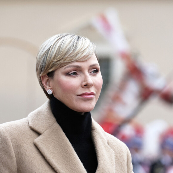 Elle a lancé un partenariat entre sa fondation et deux autres organisations : "L'alliance avec la Fondation Al Oerter basée aux États-Unis et l'association Pierre de Coubertin basée à Paris est l'occasion idéale...
La princesse Charlene de Monaco - La famille princière Monégasque lors de la Grande Parade du Cirque et de l'Open Air Circus Show pour fêter le Centenaire de la naissance du Prince Rainier III et les 50 ans du Festival International du Cirque de Monte-Carlo sur la place du palais princier le 13 janvier 2024. © Claudia Albuquerque / Bestimage