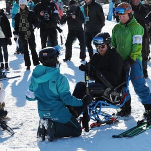 Et ont participé à de nombreuses activités dans la neige.
Le prince Harry, duc de Sussex et Meghan Markle, duchesse de Sussex, en visite au camp d'entrainement des athlètes des Invictus Games 2024 à Whistler en Colombie Britannique, le 14 février 2024. 