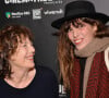 La vie de maman, voilà bien longtemps qu'elle l'expérimente.
Jane Birkin et sa fille Lou Doillon - Ouverture de la rétrospective Jane Birkin à la cinémathèque française à Paris. © Veeren/Bestimage 