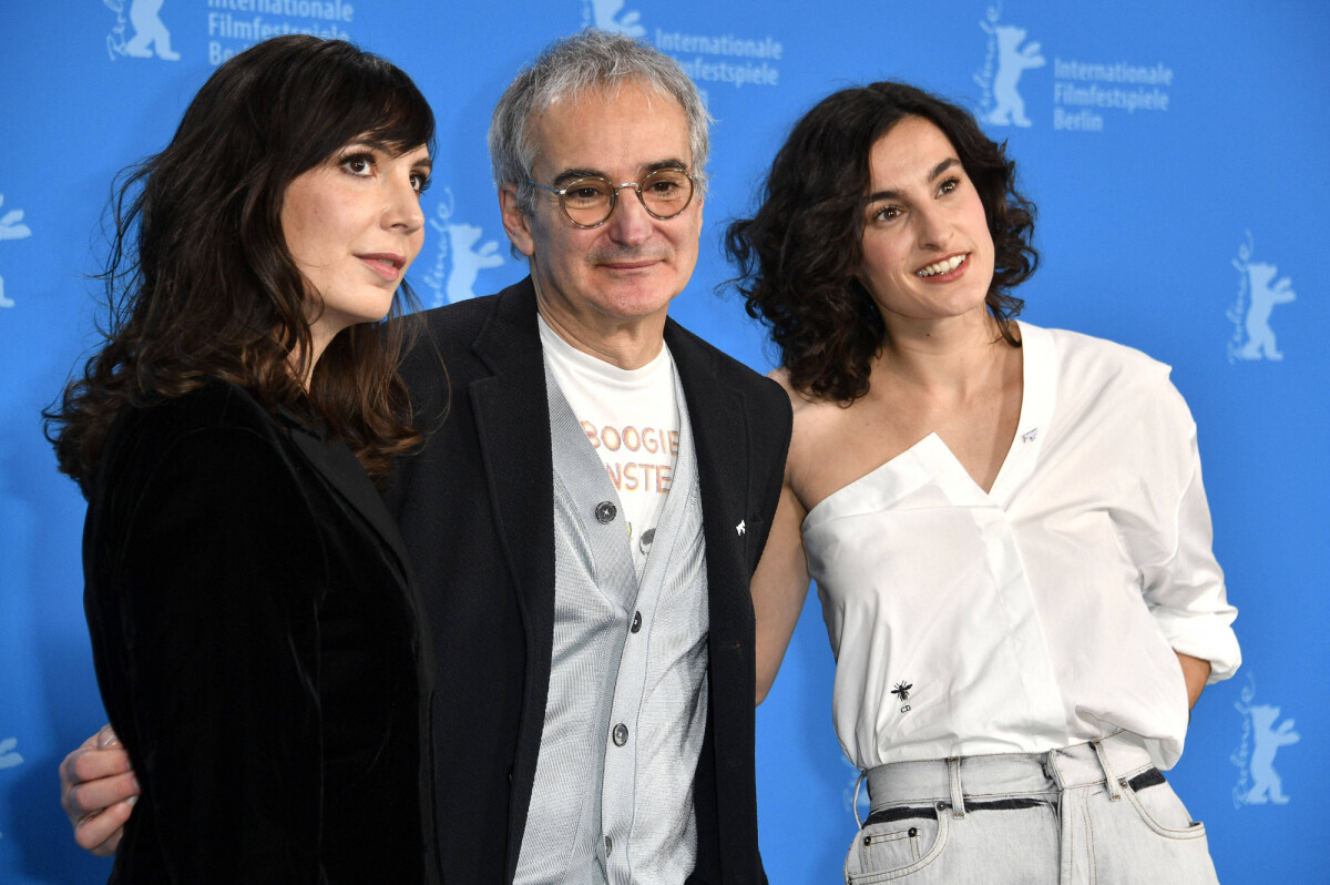Photo : Nora Hamzawi, Olivier Assayas et Nine d'Urso - Photocall du
