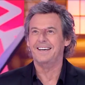 Une anecdote qui a amusé Jean-Luc Reichmann
Jean-Luc Reichmann dans "Les 12 Coups de midi", sur TF1, le 20 février 2024