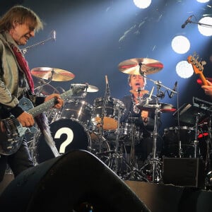 Concert des "Insus" à Bordeaux, retour du groupe "Téléphone" sur scène avec Jean-Louis Aubert, Louis Bertignac, et Richard Kolinka à Bordeaux le 18 mai 2016. © Patrick Bernard-Quentin Salinier / Bestimage