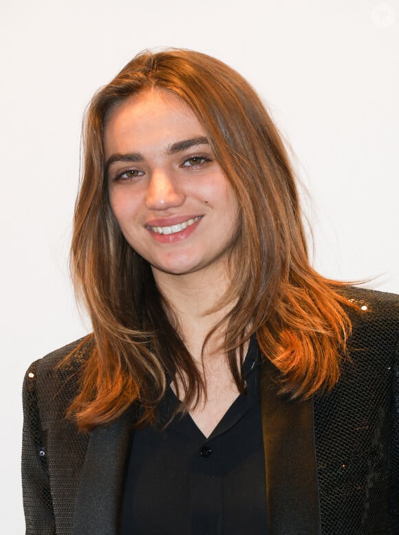 Billie Blain - Photocall de la 49ème édition de la cérémonie des César au Fouquet's à Paris Le 23 fevrier 2024 © Coadic Guirec / Bestimage