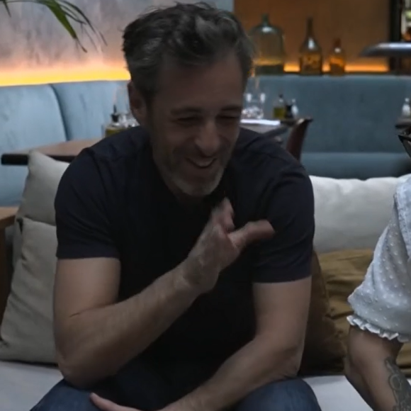 Et elle n'a pas oublié Michaël Goldman
Michaël Goldman se confie sur Lucie Bernardoni dans "Les Docs du Week-end", le 3 février 2024, sur TF1