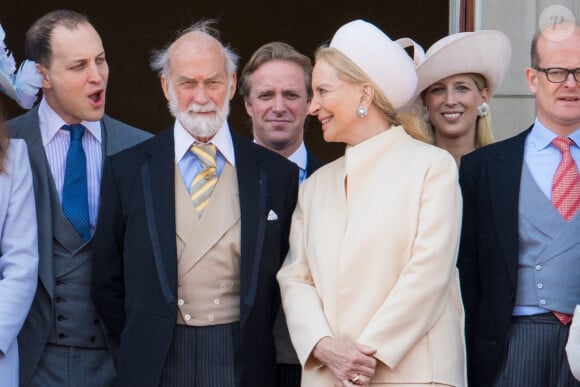 Devant toute la famille royale. 
Frederick Windsor, Michael de Kent, Marie-Christine von Reibnitz, Gabriella Windsor, Thomas Kingston - La famille royale au balcon du palais de Buckingham lors de la parade Trooping the Colour 2019, célébrant le 93ème anniversaire de la reine Elisabeth II, londres, le 8 juin 2019. 