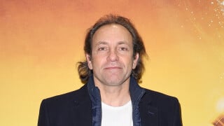 PHOTOS Philippe Candeloro avec sa femme et leurs 3 filles, Thalia, Maya et Luna : troublantes ressemblances !
