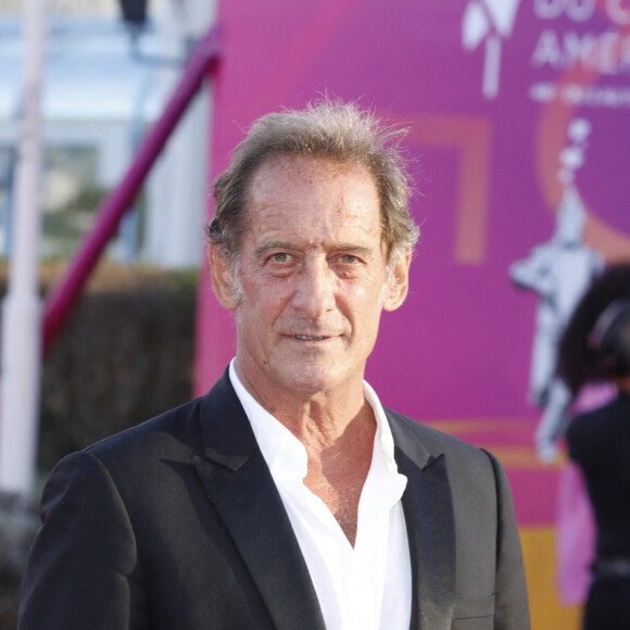 Vincent Lindon - Les célébrités arrivent à la cérémonie d'ouverture de la 48ème édition du Festival du Cinéma Américain de Deauville, France, le 2 septembre 2022. © Denis Guignebourg/Bestimage 