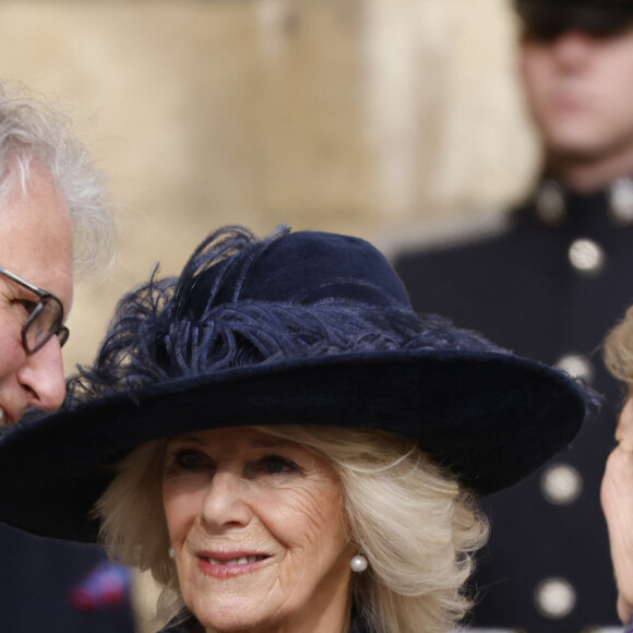 La reine Consort Camilla - Arrivées à la messe en hommage au roi Constantin II à la chapelle Saint George à Windsor le 27 février 2024. 
