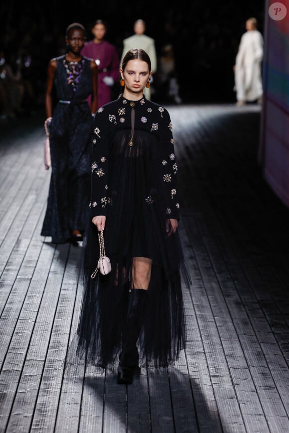 Défilé Chanel mode femme automne / hiver 2024-2025 au Grand Palais Éphémère lors de la Fashion Week de Paris (PFW), à Paris, France, le 5 mars 2024. 