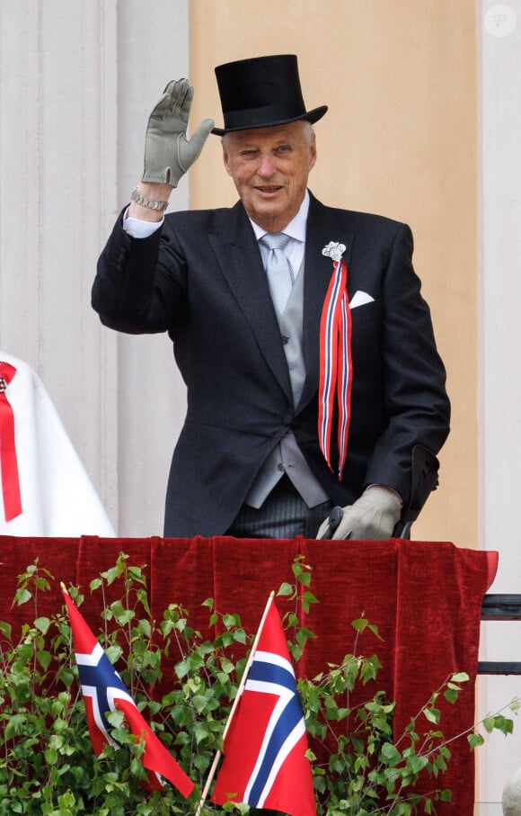 Le roi Harald V de Norvège lors de la fête nationale norvégienne au Skaugum Manor à Asker, le 17 mai 2023. 
