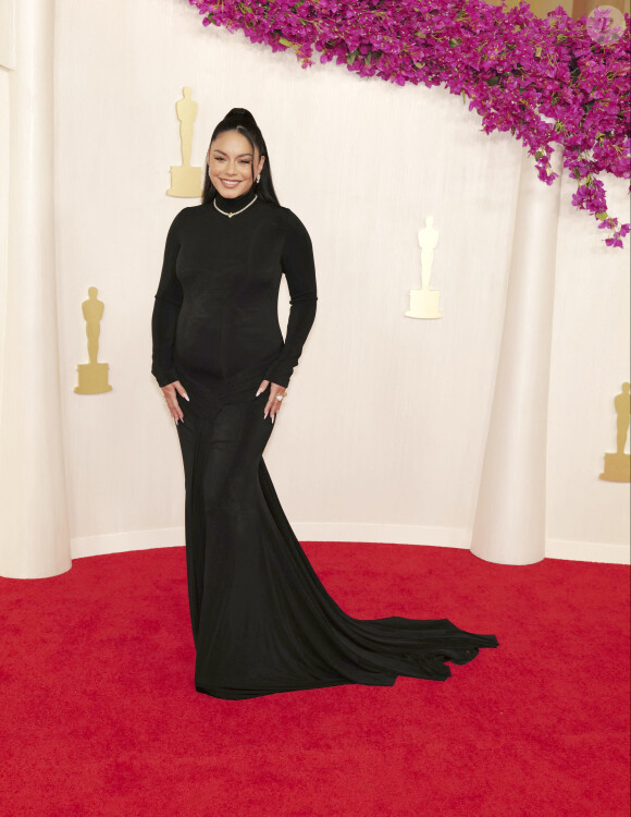 L'actrice a officialisé sa première grossesse juste avant la cérémonie
Vanessa Hudgens - Photocall des invités à la 96ème cérémonie des Oscars au Dolby Theater à Hollywood le 10 mars 2024. 