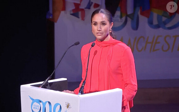 Première allocution publique de Meghan Markle au Royaume-Uni depuis le Megxit. Meghan Markle, duchesse de Sussex, lors du "One Young World Summit 2022" à Manchester, le 5 septembre 2022. © JLPPA/Bestimage 