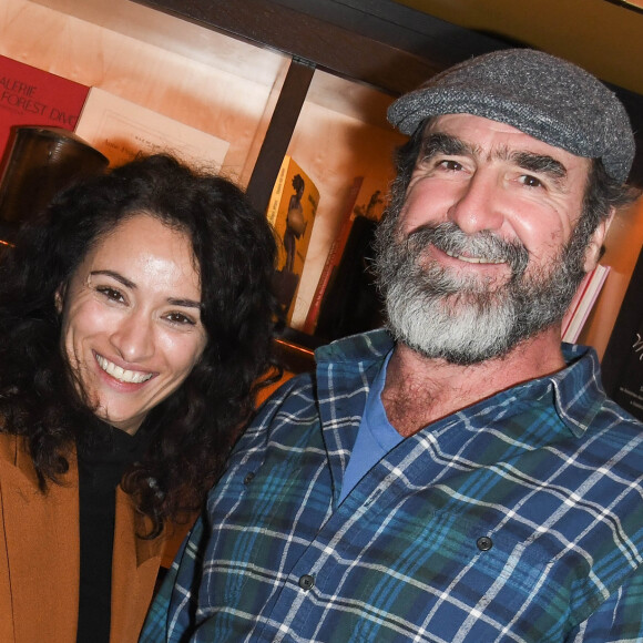 Rachida Brakni et Éric Cantona et leur "exil de luxe"
 
Exclusif - Rachida Brakni et Eric Cantona lors d'une conférence de presse de la série (France 3) "Le voyageur: La permission de minuit" au restaurant Les Editeurs à Paris, France. © Coadic Guirec/bestimage