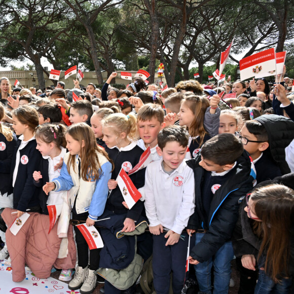 Le prince Albert II de Monaco fête son anniversaire (66 ans) avec la princesse Charlène de Monaco et leurs enfants, le prince Jacques de Monaco, marquis des Baux, et la princesse Gabriella de Monaco, comtesse de Carladès, sur la Place du Palais princier de Monaco, le 14 mars 2024. © Bruno Bebert/Bestimage 