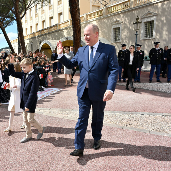 Le prince Albert II de Monaco fête son anniversaire (66 ans) avec la princesse Charlène de Monaco et leurs enfants, le prince Jacques de Monaco, marquis des Baux, et la princesse Gabriella de Monaco, comtesse de Carladès, sur la Place du Palais princier de Monaco, le 14 mars 2024. © Bruno Bebert/Bestimage 