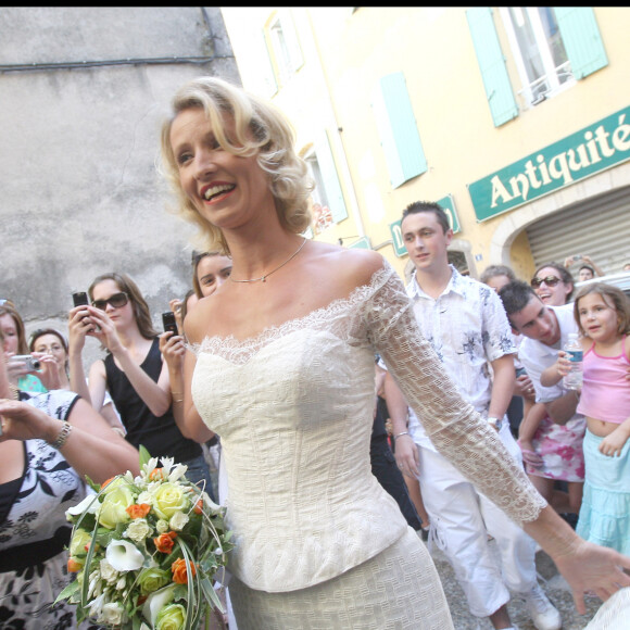 Mariage de Jean Dujardin et Alexandra Lamy à Anduze dans le Gard