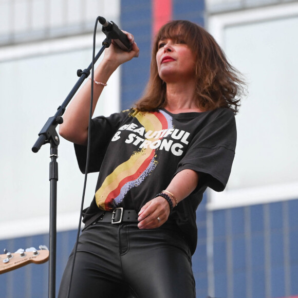 Exclusif - Sandrine Quétier - Concert du groupe rock "Molly Pepper " et présentation de leur EP1 release party au Papa Cabane un lieu parisien insolite, une terrasse de 1000 m2 sur le parc de Bercy à Paris le 18 mai 2022© Coadic Guirec/Bestimage