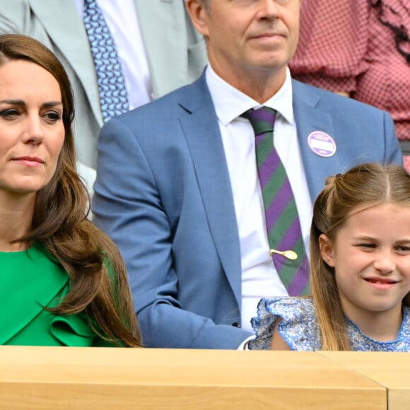 Kate Middleton et sa fille la princesse Charlotte de Cambridge - Wimbledon 2023 - Angleterre - Finale simple Messieurs- Victoire de Carlos Alcaraz Espagne contre Novak Djokovic Serbie.