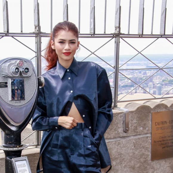 Zendaya - Les acteurs du film "Spider-Man: Far From Home" lors de la cérémonie d'illumination de l'Empire State Building à New York, le 24 juin 2019. 