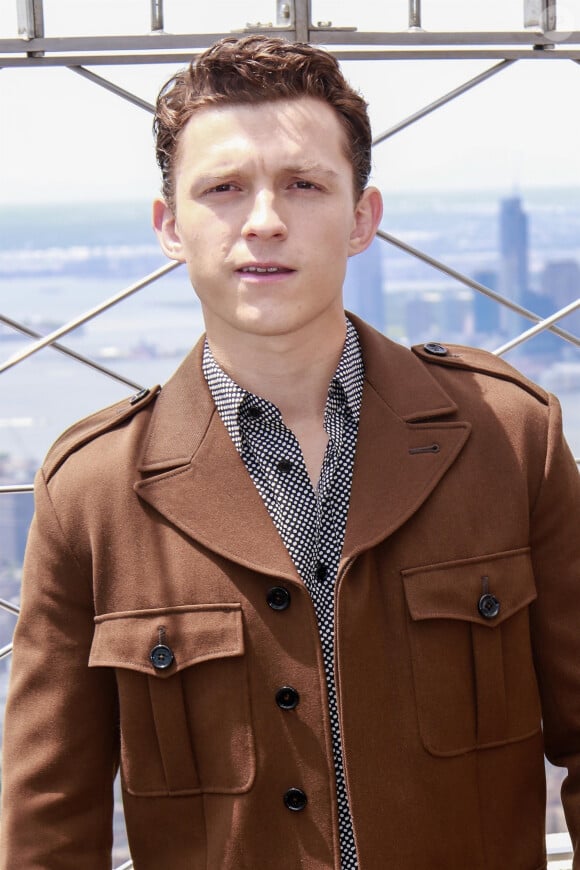 Tom Holland - Les acteurs du film "Spider-Man: Far From Home" lors de la cérémonie d'illumination de l'Empire State Building à New York, le 24 juin 2019. 