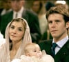 Le baptême de Vittoria, la fille aînée de Clotilde et d'Emmanuel Philibert s'est déroulé le 30 mai 2004 à Assise, en Italie.Clotilde Courau et son mari Emmanuel-Philibert au baptême de leur fille Vittoria. Assise, 30 mai 2004.