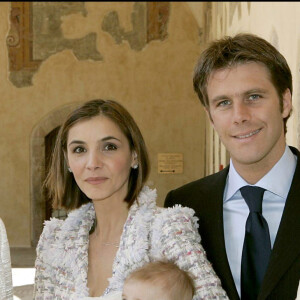 Marina Doria, la maman d'Emmanuel-Philibert, Clotilde et sa fille, Emmanuel Philibert et l'écrivain et journaliste Henri-Jean Servat au baptême de Vittoria, le 30 mai 2004 dans la basilique d'Assise, en Italie.