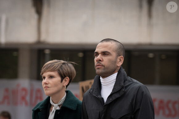 Dani Alves devant la cour de Barcelona le 25 mars 2024. © EuropaPress/Bestimage