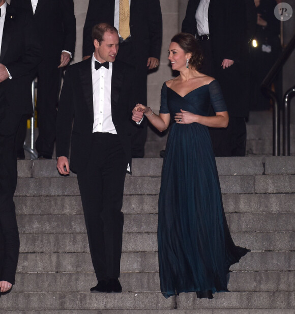 La Couronne se retrouve fragilisée depuis l'annonce des cancers respectifs du roi Charles III et de Kate Middleton
Le prince William, prince de Galles, et Catherine (Kate) Middleton, princesse de Galles. Bestimage
