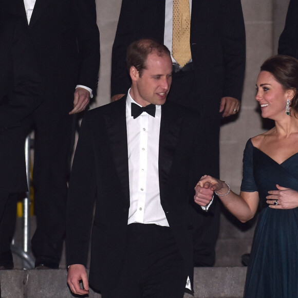 La Couronne se retrouve fragilisée depuis l'annonce des cancers respectifs du roi Charles III et de Kate Middleton
Le prince William, prince de Galles, et Catherine (Kate) Middleton, princesse de Galles. Bestimage