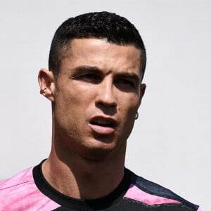 Expulsé par l'arbitre, le compagnon de Georgina Rodriguez a eu un geste déplacé
 
Cristiano Ronaldo - Match nul entre Fiorentina et la Juventus de Turin (1 - 1) à l'issue de la rencontre de Série A, le 25 avril 2021 à Florence.