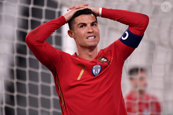 Cristiano Ronaldo pète les plombs en plein match
 
Cristiano Ronaldo - Le Portugal bat l'équipe d'Azerbaïdjan (1 - 0) lors des éliminatoires pour la Coupe du Monde à Turin. © Inside / Panoramic / Bestimage
