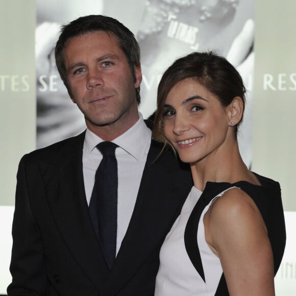Et bien entendu leur mère.
La Princesse Clotilde de Savoie (Clotilde Courau) et le Prince Emmanuel Philibert de Savoie - 50 eme Edition du MipTV à Cannes