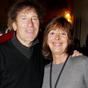Alain Souchon est en couple avec Françoise depuis des décennies.
Alain Souchon et sa femme Françoise - 6e gala de l'IFRAD au profit de la maladie d'Alzheimer à l'Opéra comique.