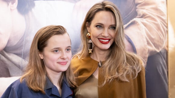 PHOTOS Vivienne Jolie-Pitt, 15 ans, pose avec sa mère : regard de Brad, bouche d'Angelina, Converse usées et complicité intacte