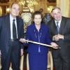 Le 16 mars, Simone Veil découvrait son épée d'académicienne, remise par Jacques Chirac